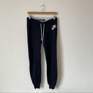 Nike Slim Essential Black Sweatpants Women’s M